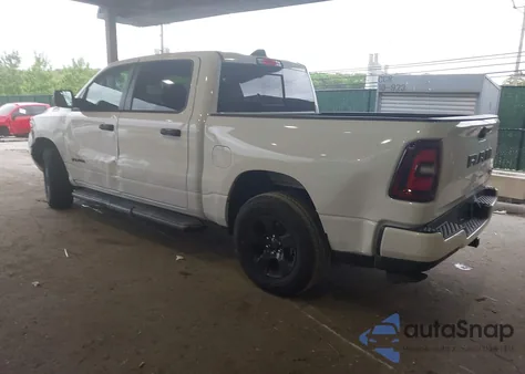 2025 Ram 1500 Tradesman 4X4 5'7 Box из США, поврежденный, VIN 1C6RRFGG2SN666762